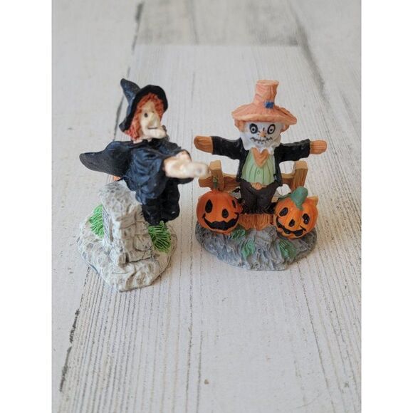 Mini witch broom scarecrow pumpkin Village accessory Xmas set Halloween - Picture 1 of 8